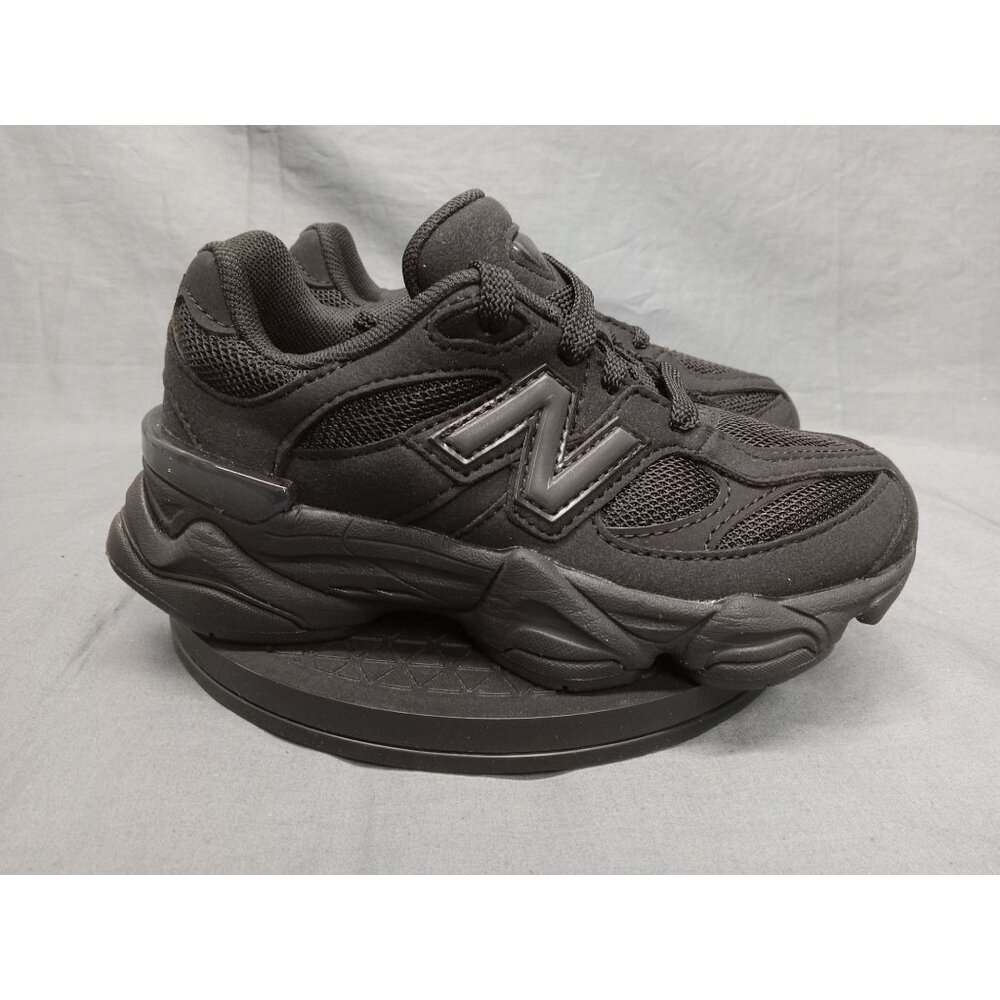 New Balance Boys 9060 Sneakers GC9060BB Suede Mesh Black Size 7 NEW NO BOX! - Picture 4 of 11